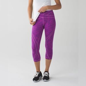 Lululemon Free Flow Crop in Space Dye Violet Womens Size 4
